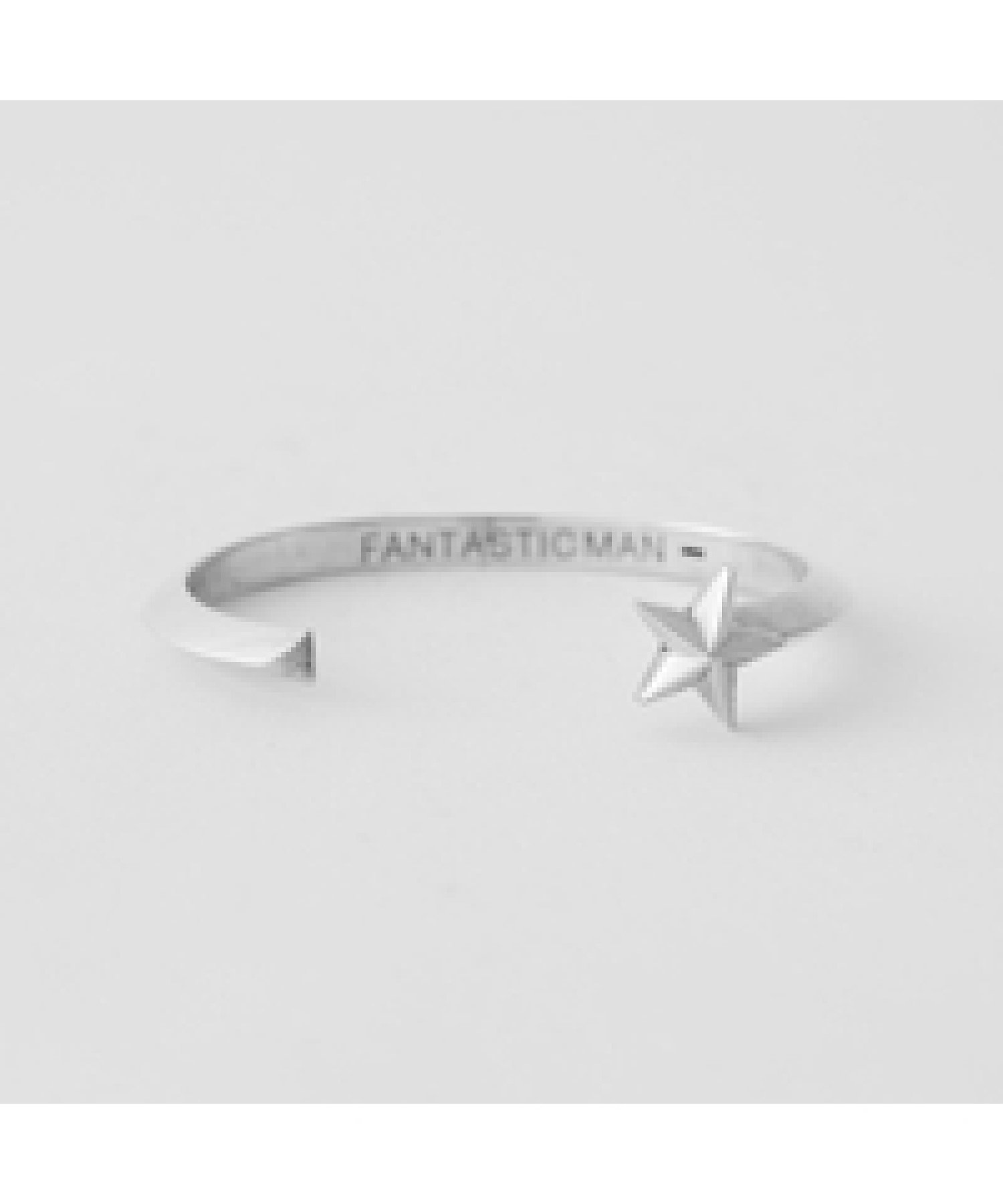 FANTASTIC MAN バングル穴あきデザイン(ロナウジーにょ) FANTASTIC MAN