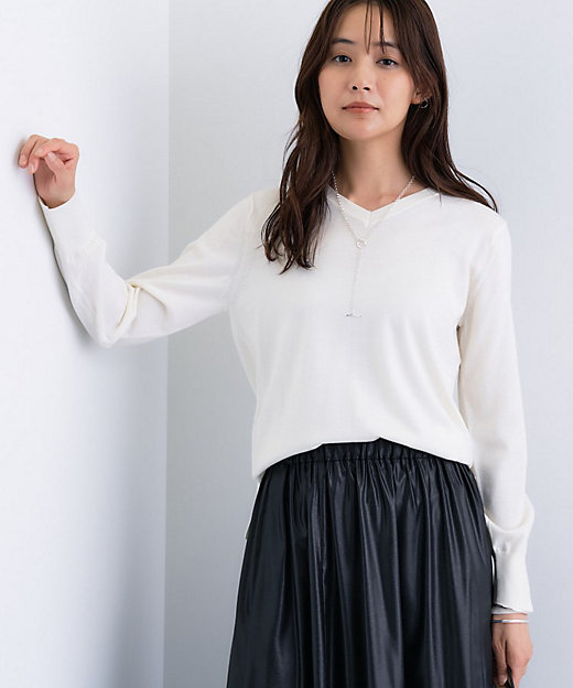 洗える／毛玉になりにくい】エクストラファインウール Vネックニット