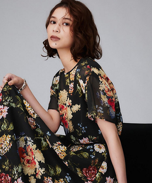 セットアップ可／花柄エレガント】アンティークフラワー柄ブラウス