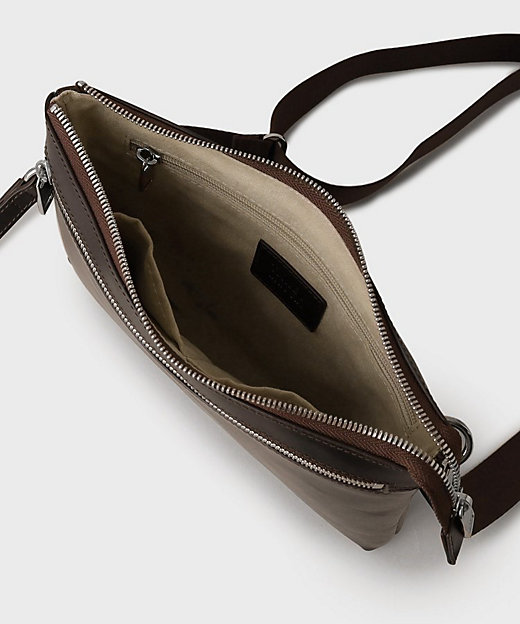 アニリンレザー 2WAYクラッチ（2002532489） | TAKEO