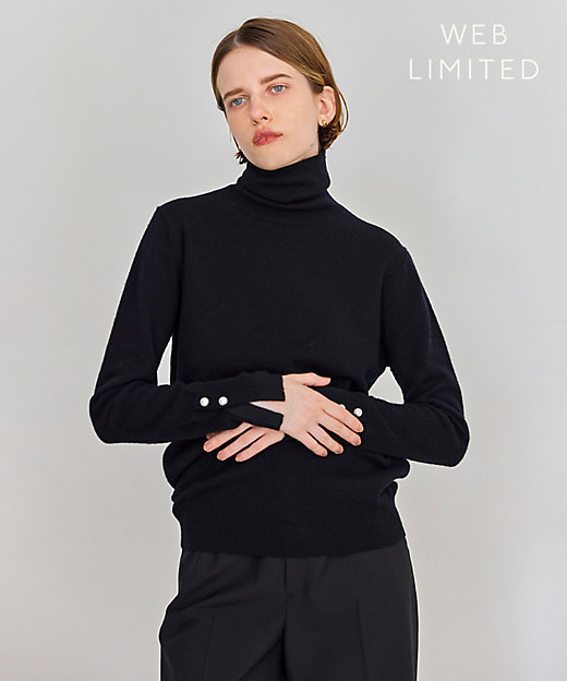 WEB限定・洗える】ALSACE ／ パール釦タートルネックウール