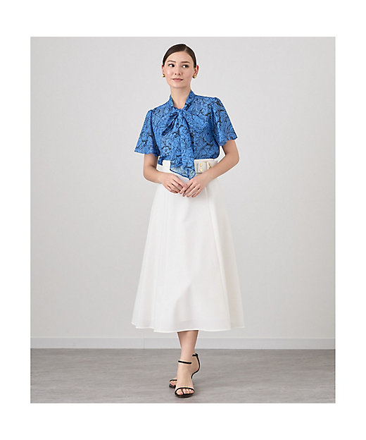 ラインフラワープリントボウタイ ブラウス | ANAYI/アナイ | 三越