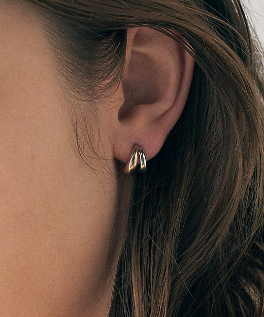 バイカラー ダブルライン ピアス | ete bijoux (Women)/エテ ビジュー
