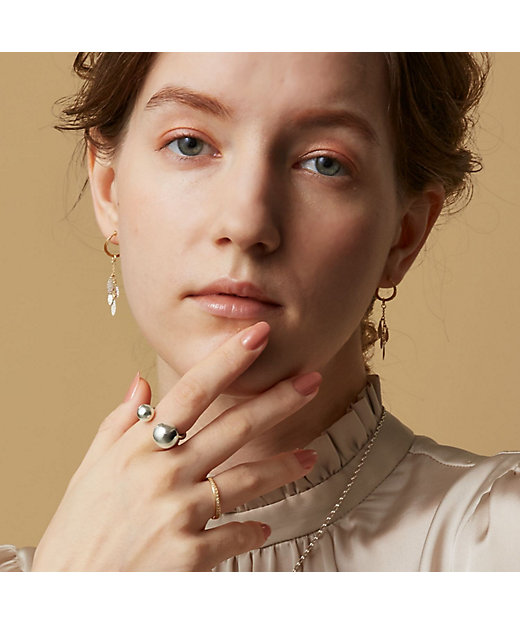 K18フープピアス | agete/アガット | 三越伊勢丹オンラインストア