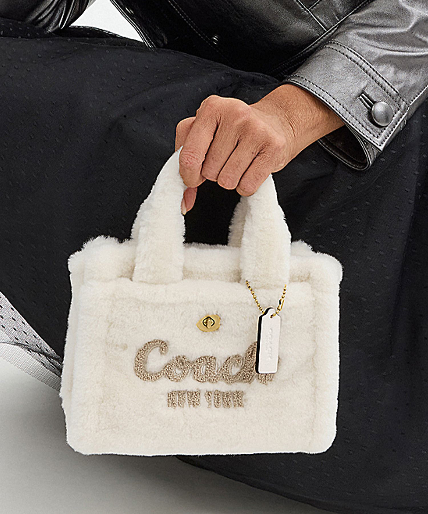 カーゴ トート バッグ 20・シアリング | COACH/コーチ | 三越伊勢丹