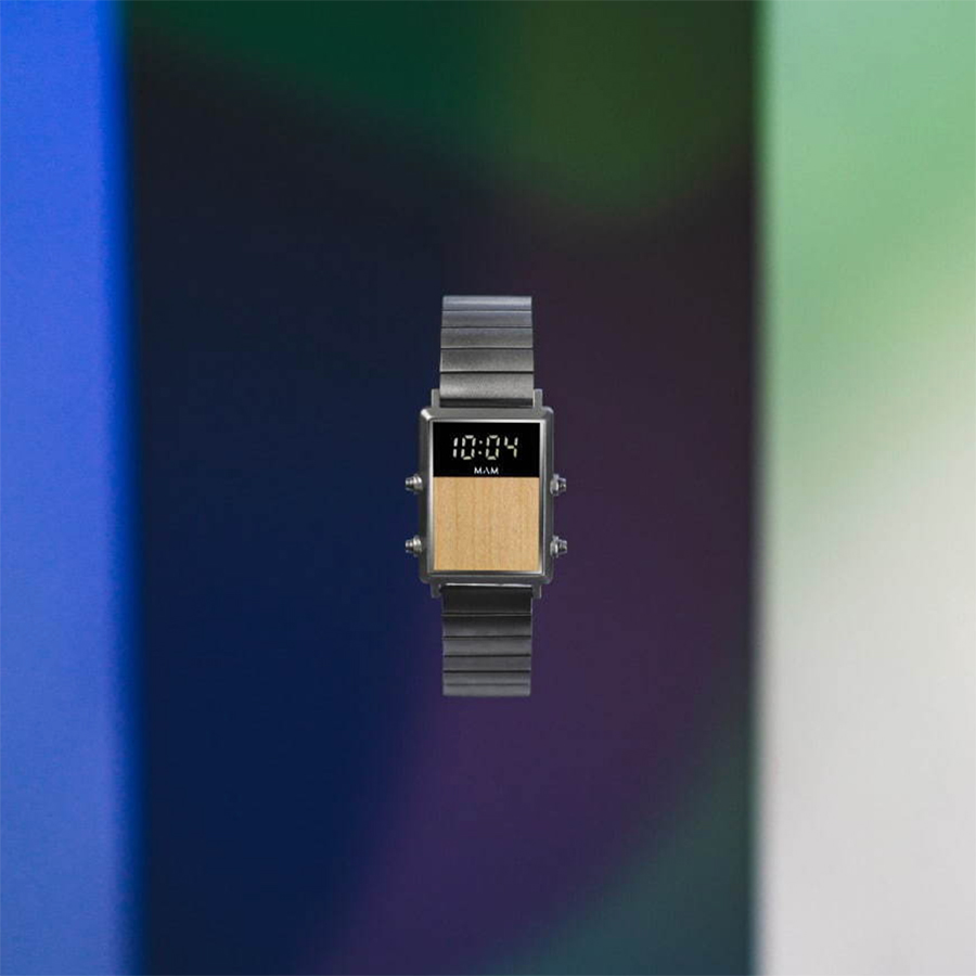 世界初の公式コラボ！】MAM (マム) の腕時計からバック