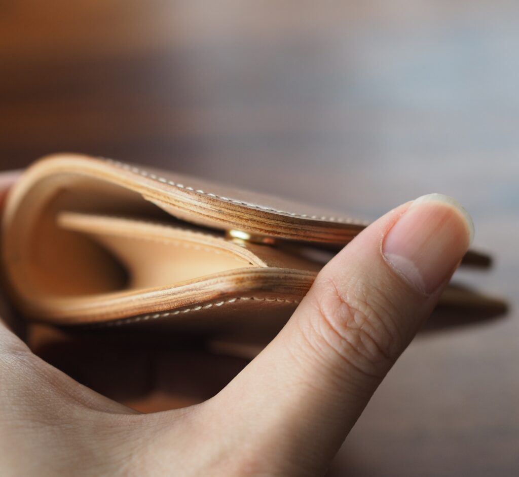 WILDSWANSの2021 特別生産品・シェルコードバンPALM（ナチュラル