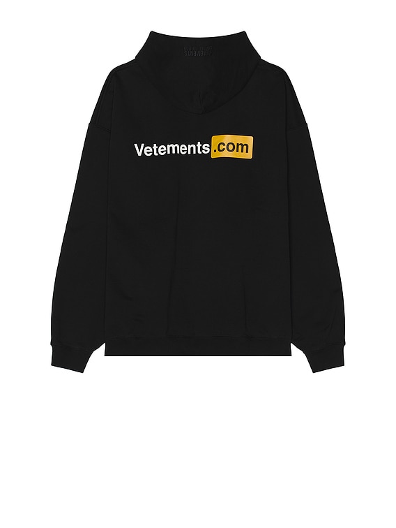 VETEMENTS VetementsCom Oversized Hoodie in Black | FWRD