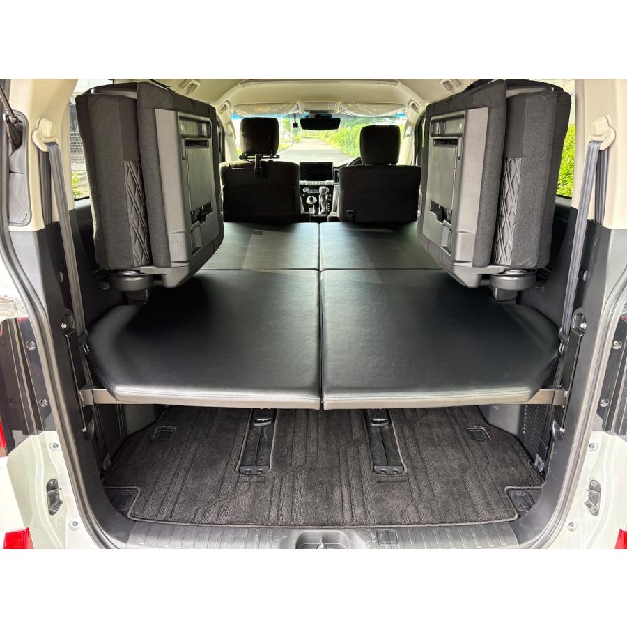 MDF：デリカD:5ALL】 オリジナルベッドキット（ブラック Ver.2