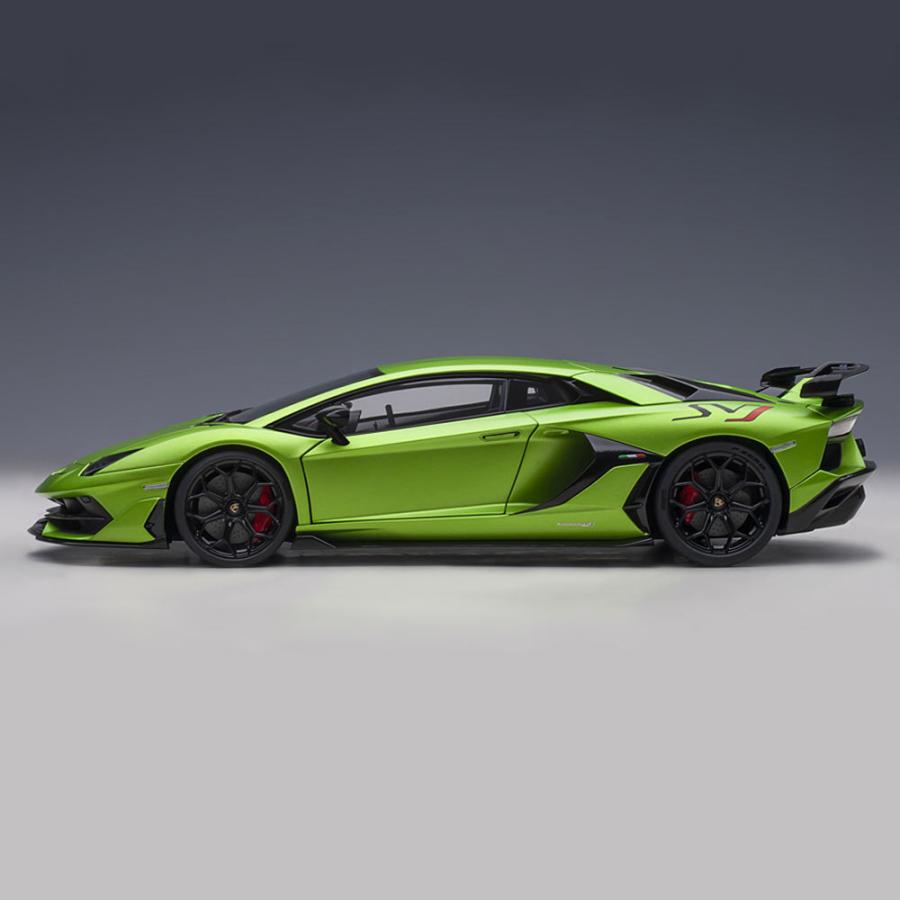 Lamborghini（ランボルギーニ） ミニカー 1/18 アヴェンタドール SVJ