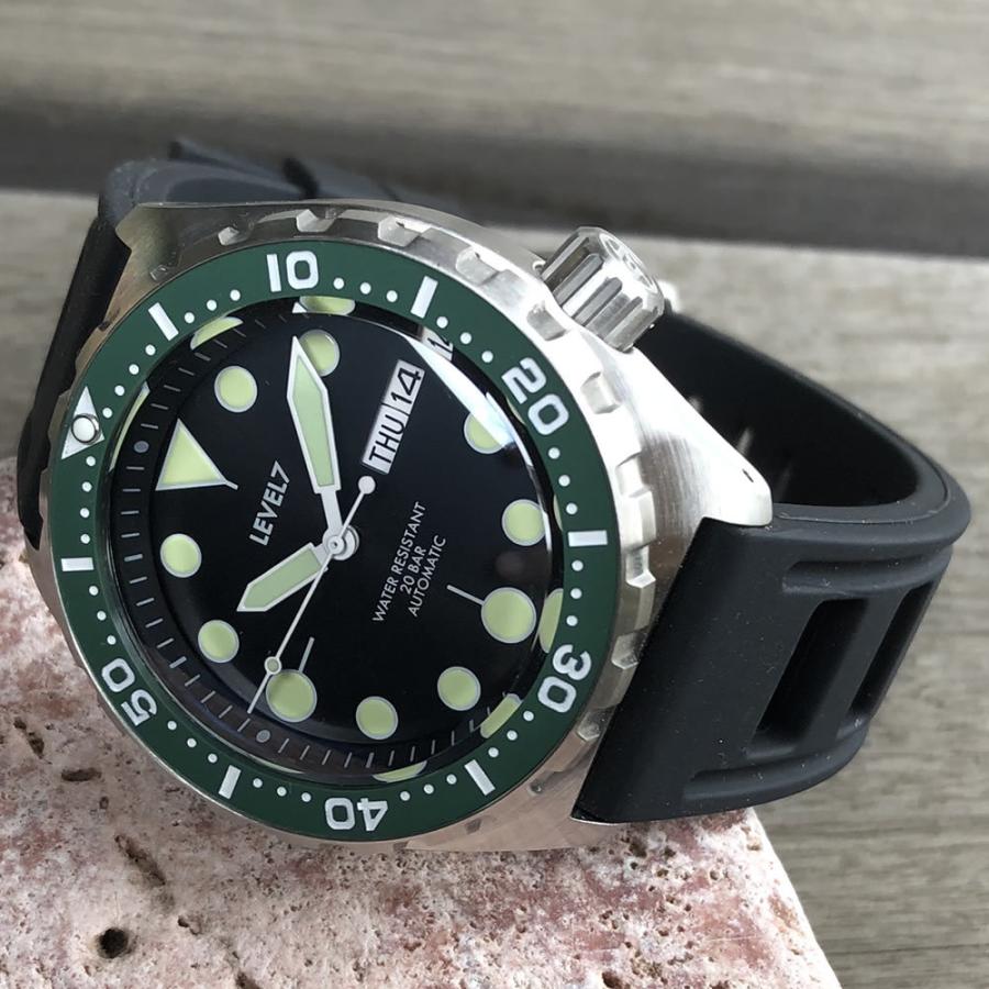 カスタム自在/MOD 自社組立の日本製 メンズウォッチ 20気圧防水 自動