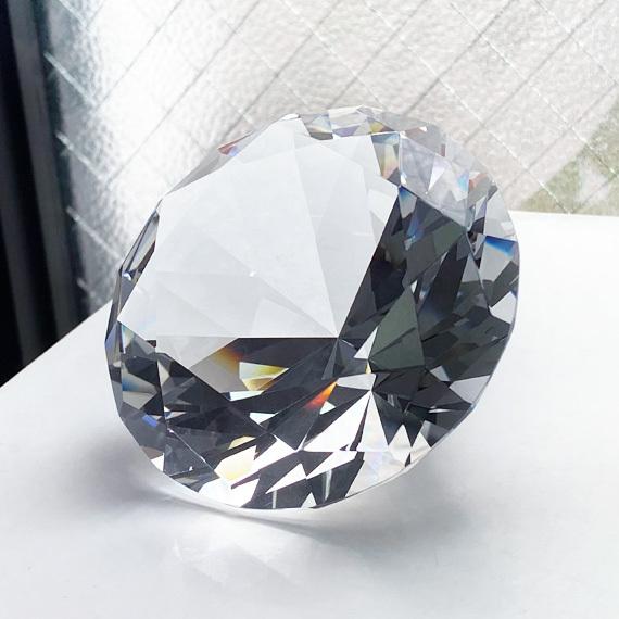 ダイヤモンド クリスタルガラス ペーパーウェイト 置物 Φ76mmx奥行