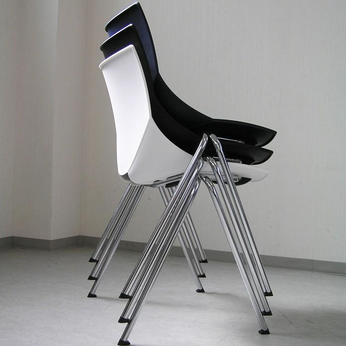 スタッキングチェア おしゃれ イタリア チェラントラ KOSKA コスカ 4脚