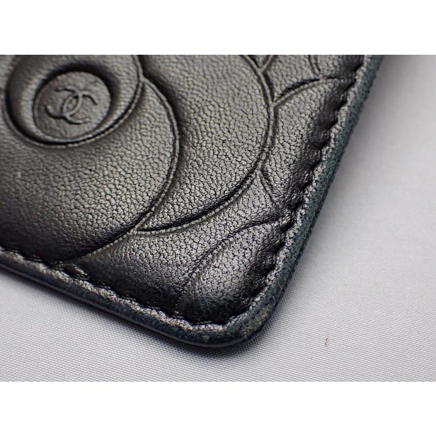 CHANEL（シャネル） カメリア エンボス 三つ折り 長財布 ラムスキン