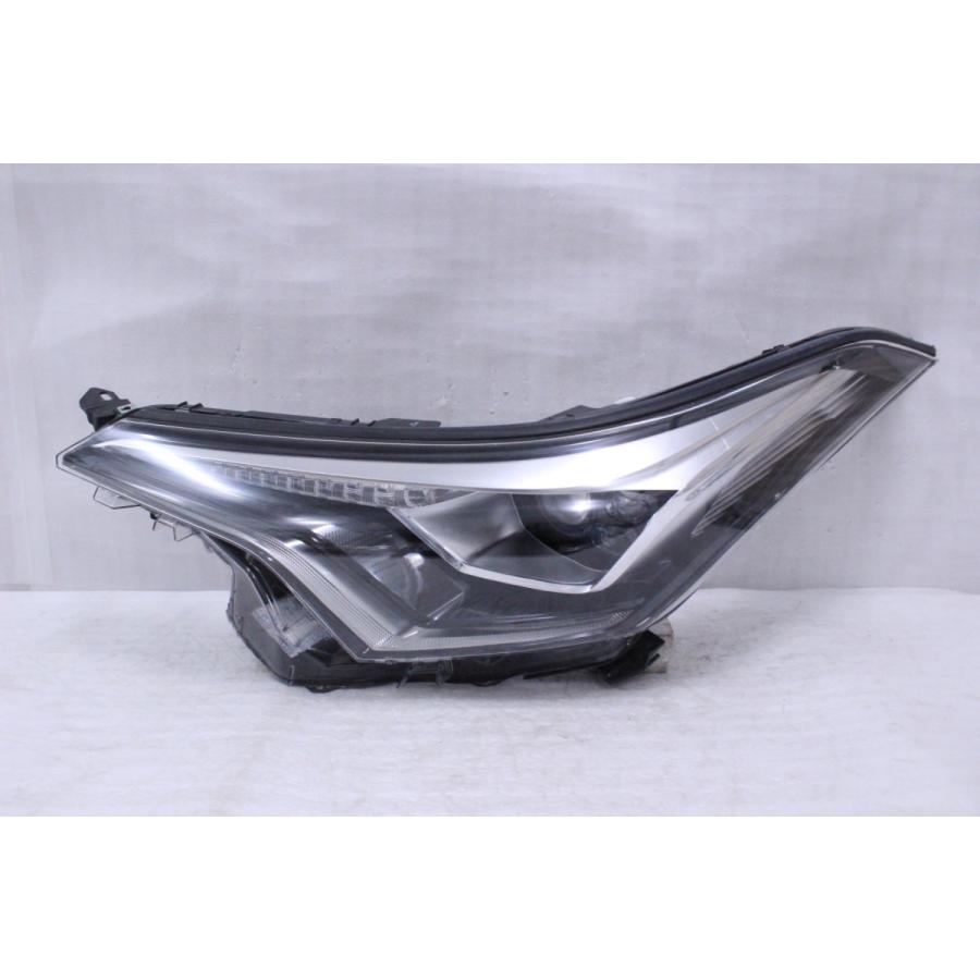 C-HR 95-1547-h☆美品 前期☆LED ZYX10/NGX10 C-HR☆左ヘッドライト