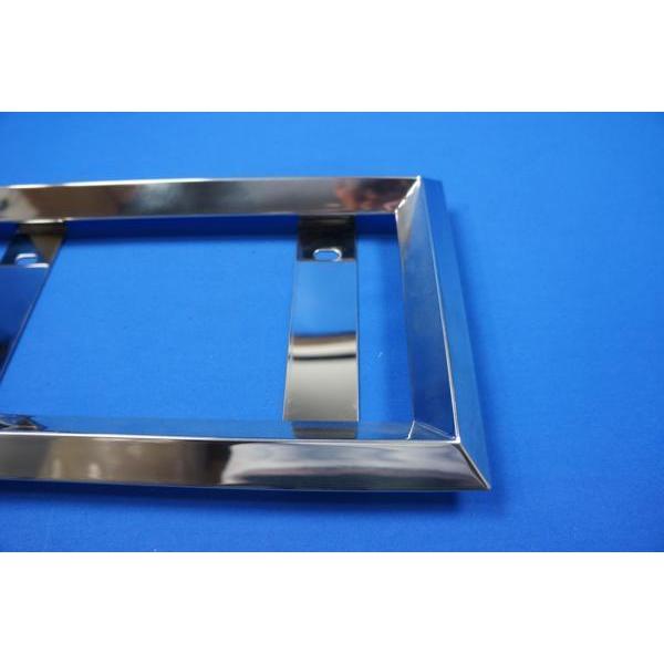 ジェットイノウエ 角おこしナンバー枠 余白隠しタイプ 中型用25角