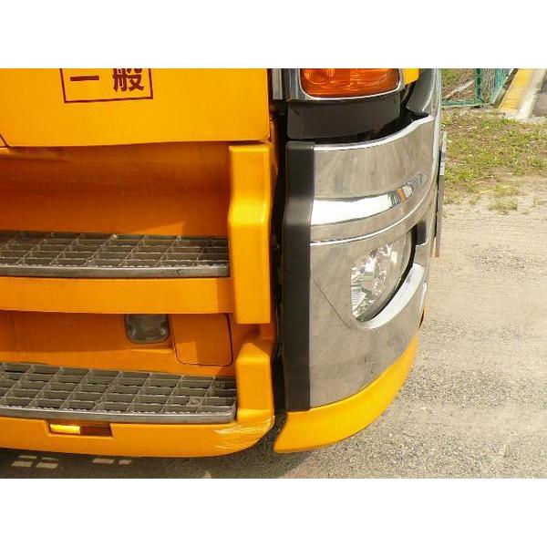 日野自動車 グランドプロフィア用バンパーサイドモール純正ブラック