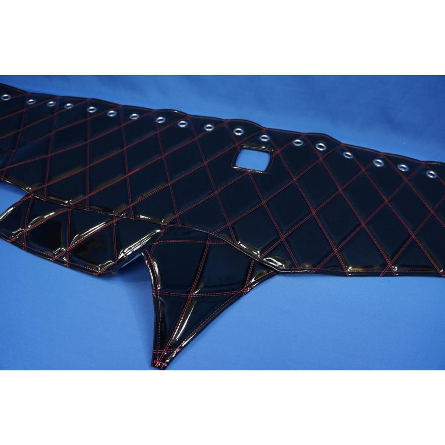 07スーパーグレート用 リング付 ダッシュマット ブラック/赤糸