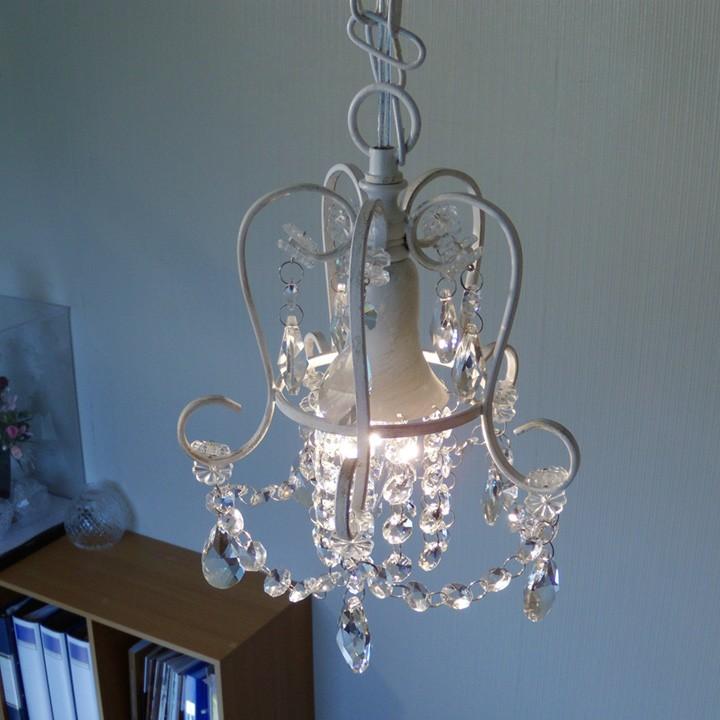 シャンデリア ミニシャンデリア ガラスビーズ ホワイト 北欧 おしゃれ