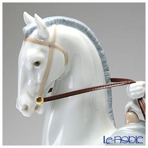 LLADRO（リヤドロ） 並行輸入品 白い馬の少女 04516 : ブランド洋食器