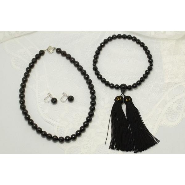 黒珊瑚3点セット 揃いで役立つネックレス・イヤリング・正絹数珠の