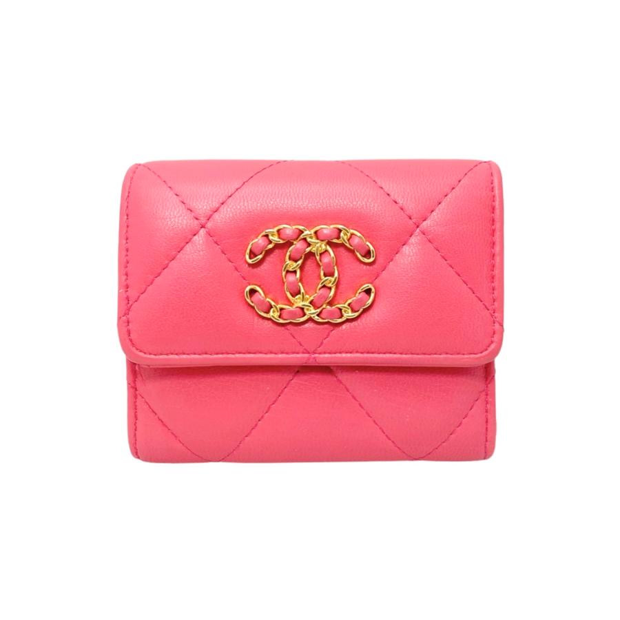 CHANEL（シャネル） シャネル19 3つ折り財布 スモールフラップ