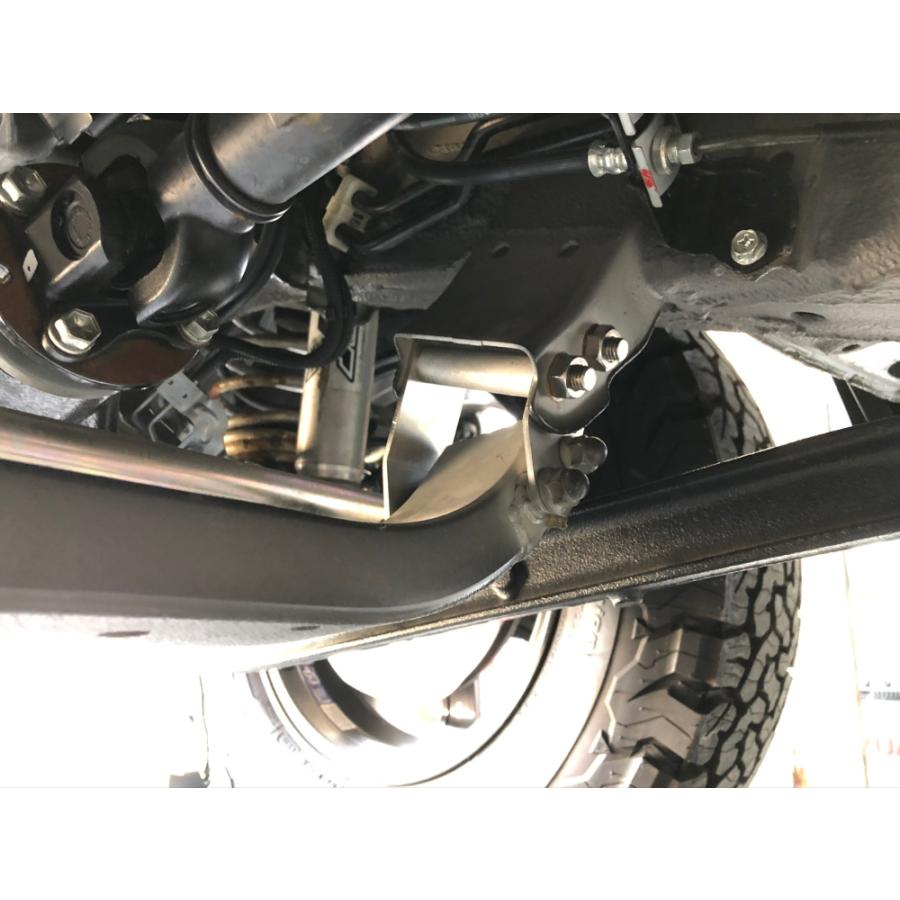 ジムニー JB64、JB74 クロスメンバーダウンブラケット ステンレス