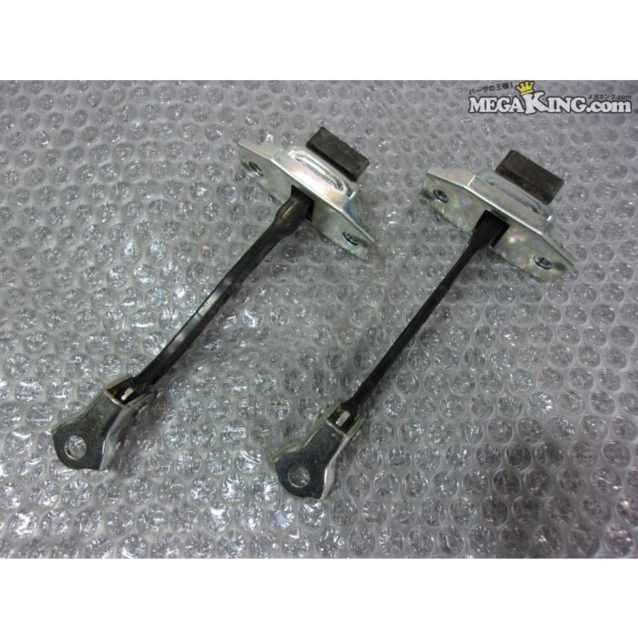 ☆新車外し☆200系 ハイエース 8型 純正 ノーマル フロント ドアヒンジ