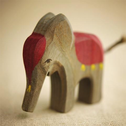 オストハイマー 木箱入りミニ生誕シリーズ 三人の博士の動物