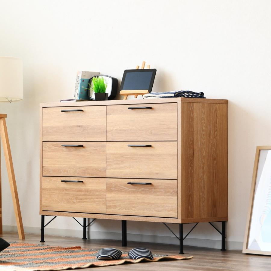 ニトリ（NITORI） 木目調×スチールのおしゃれなローチェスト タンス