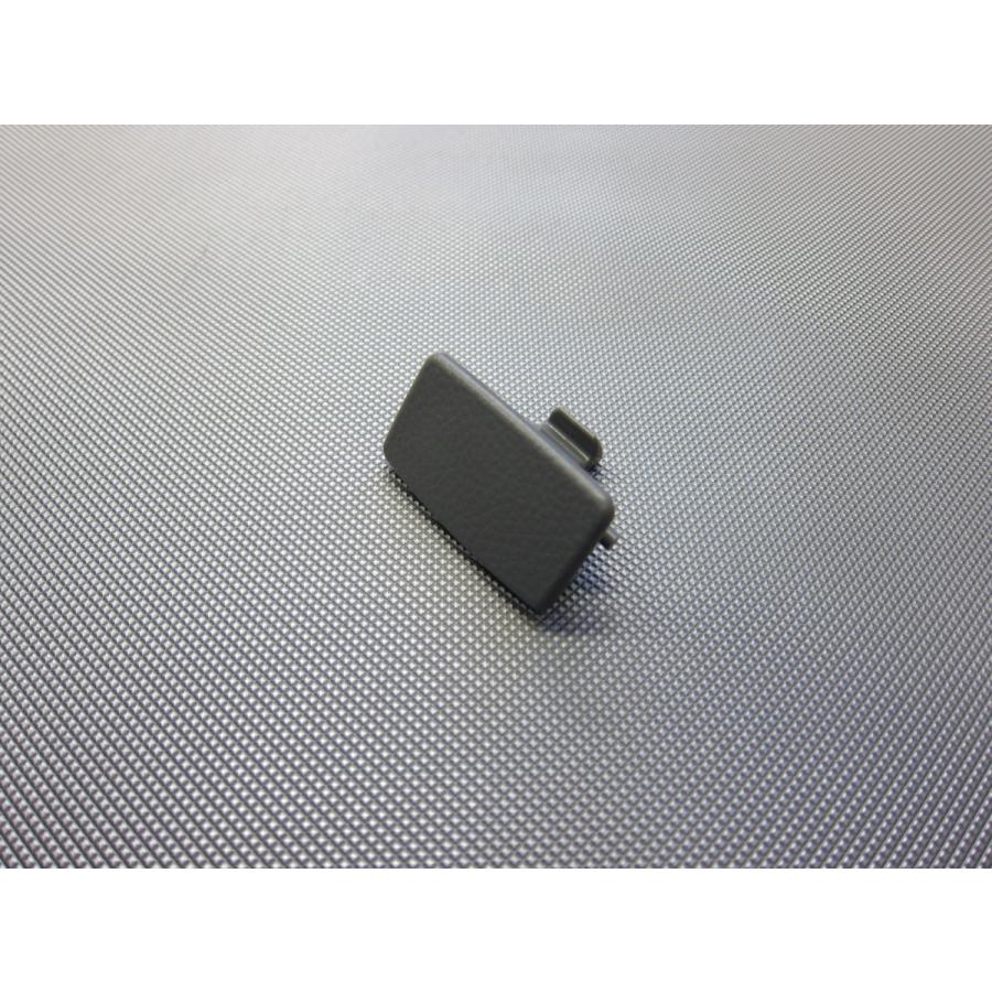 グローブボックスノブ 73413-70K01-R8J ワゴンR MH23S スズキ純正部品