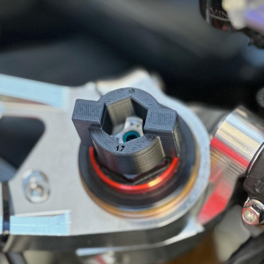 バイク サスペンション 調整 プリロード調整 手回し 工具 簡単 キズ