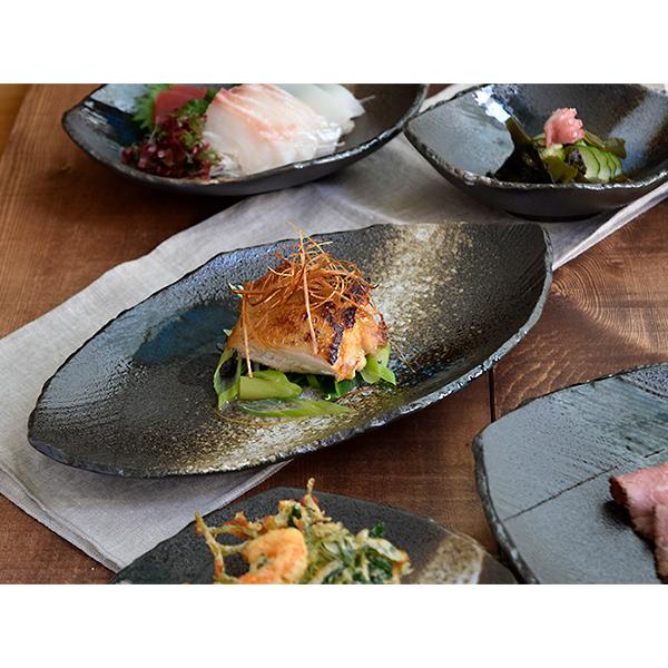 和食器 長皿 変形菱型 黒海 お皿 プレート サンマ皿 さんま皿 魚皿