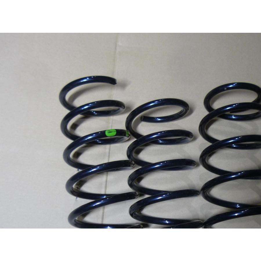 R7年新車外し品 ジムニーシエラJB74用純正スプリング1台分 : ショウワ