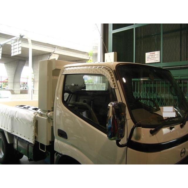 日野 デュトロ / ダイナ トヨエース ドアバイザー R/L ウロコ