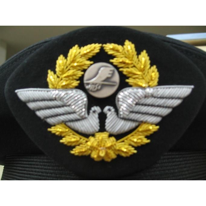 JAL-Typeパイロット制帽（JAL型・コパイ用） ※画面左側 : パイロット