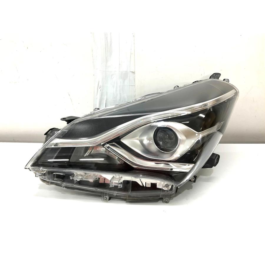 ♪GR♪ヴィッツ NCP131 後期 純正 ヘッドランプ 左 LED 81106-52M60