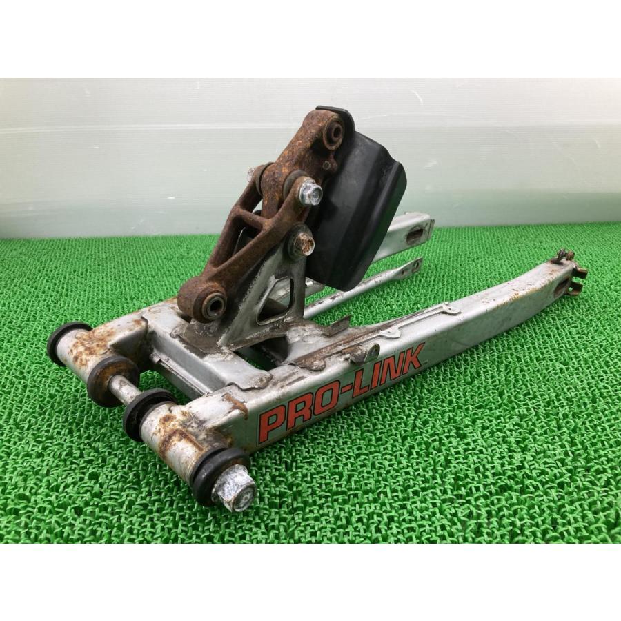 ホンダ（HONDA） NS50F スイングアーム 純正 中古 バイク 部品 AC08