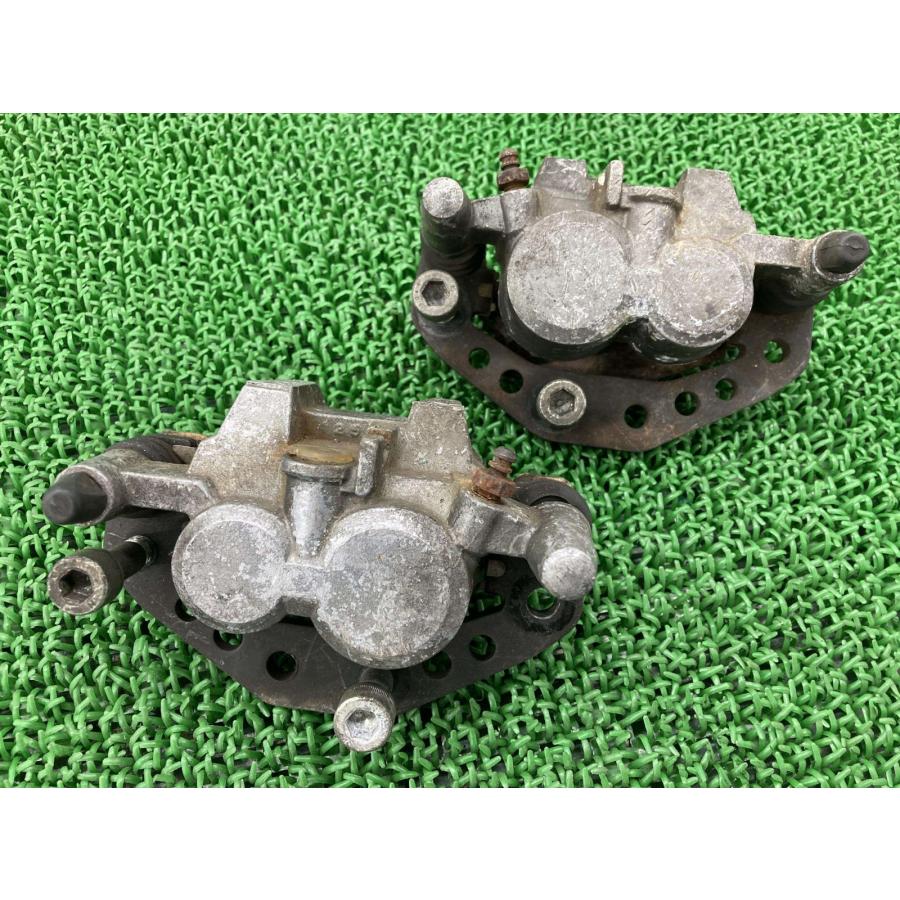 カワサキ（Kawasaki） ゼファー400 フロントブレーキキャリパー 左右