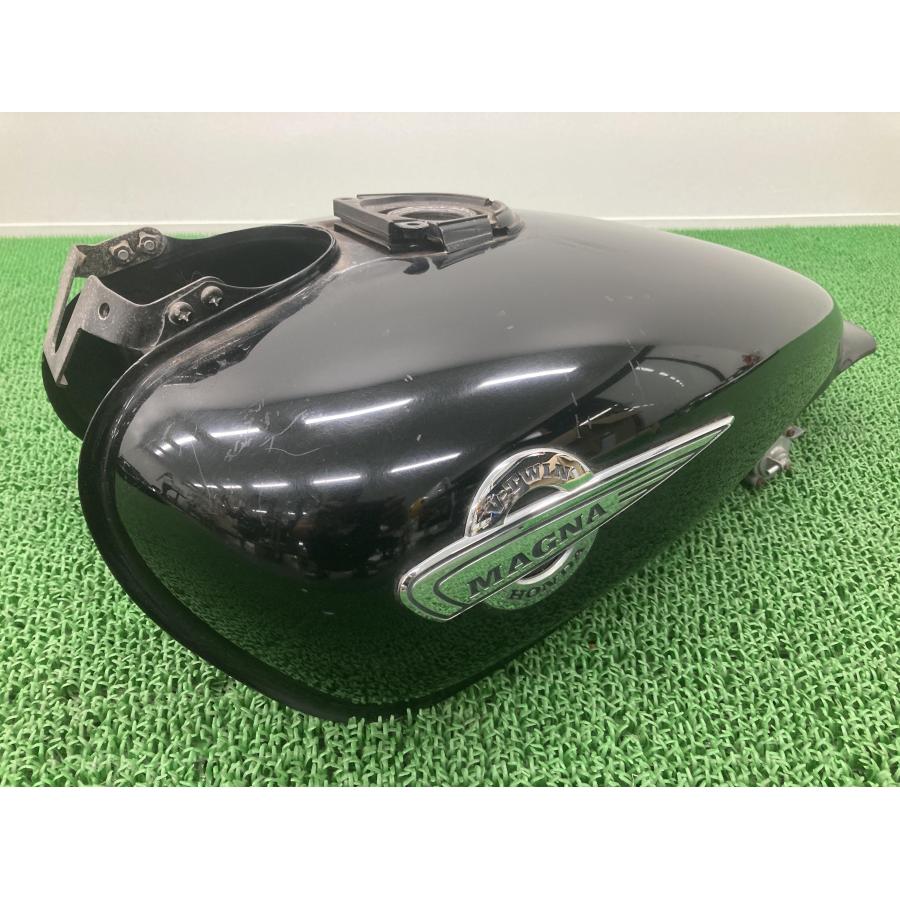 ホンダ（HONDA） Vツインマグナ250 タンク 黒 純正 中古 バイク 部品