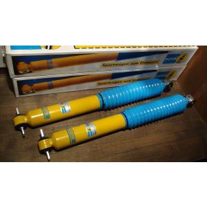 KYB ショック アブソーバー フロント リア・シボレー アストロ 4WD AWD