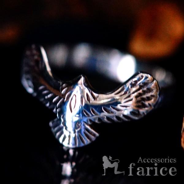 Indian Jewelry イーグル(鷲)モチーフ フェザー(羽)彫り 翼を広げた