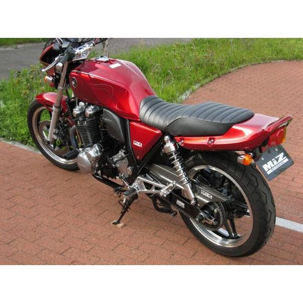 M.I.Z] CB1100（SC65）テールカウルキット シート加工（タック