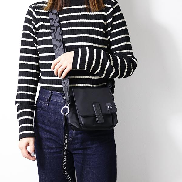 marimekko（マリメッコ） ショルダーバッグ Mini Messenger Solid