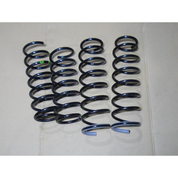 R8年新車外し品 ジムニーJB64 5型用純正スプリング1台分 : ショウワ