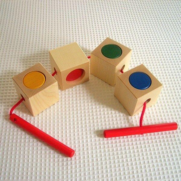 naef（ネフ） ネフ社 シグナ はじめての紐通しにおすすめ 木のおもちゃ