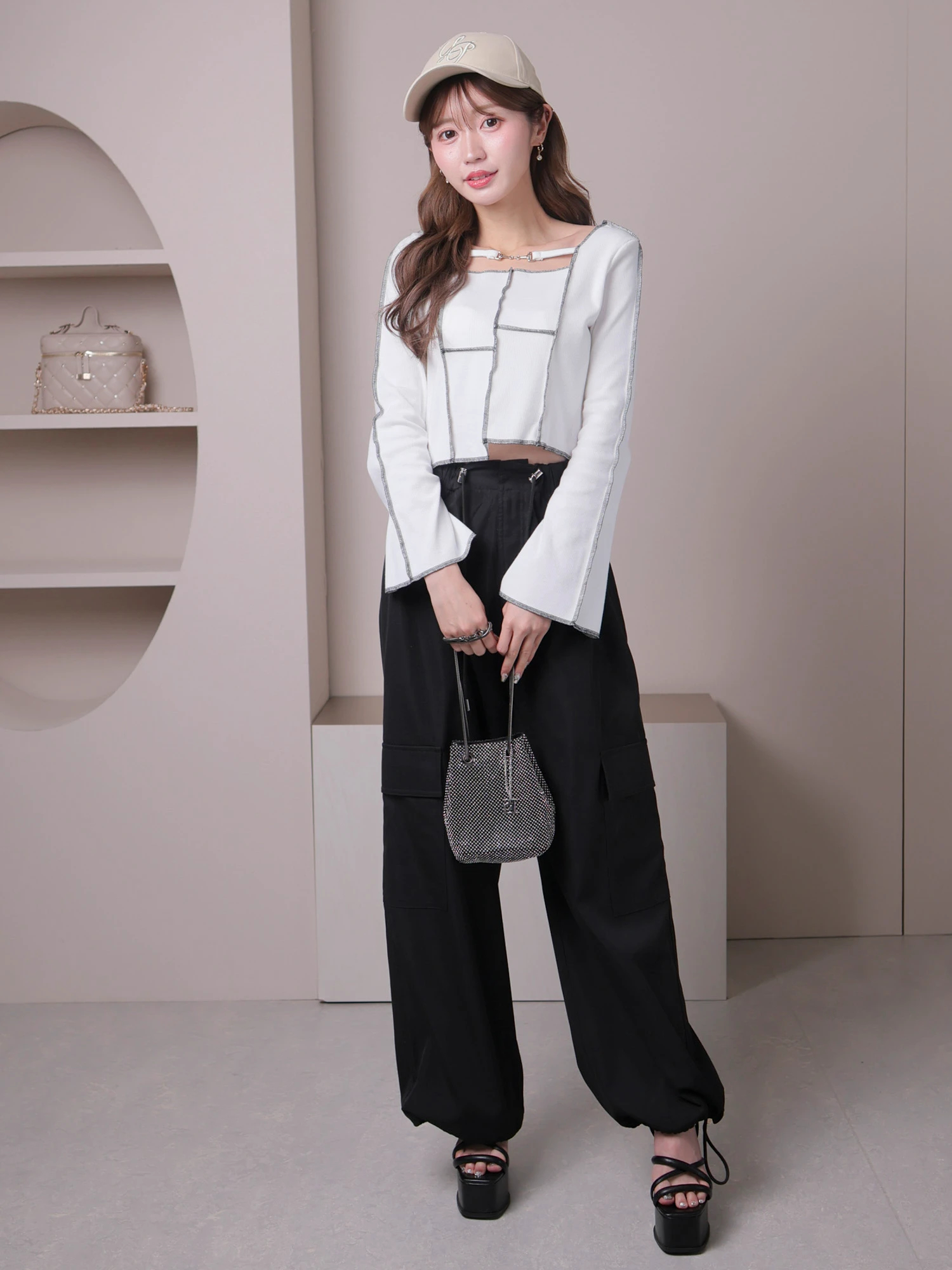 LIP SERVICE（リップサービス）｜ バイカラーロッククロップドトップス