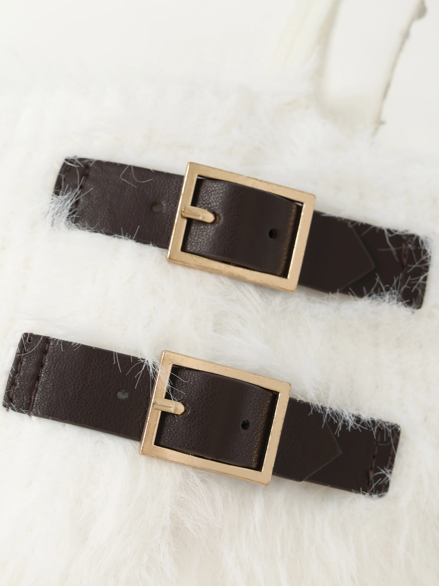 LIP SERVICE（リップサービス）｜ フェザーオフショルプリーツニット