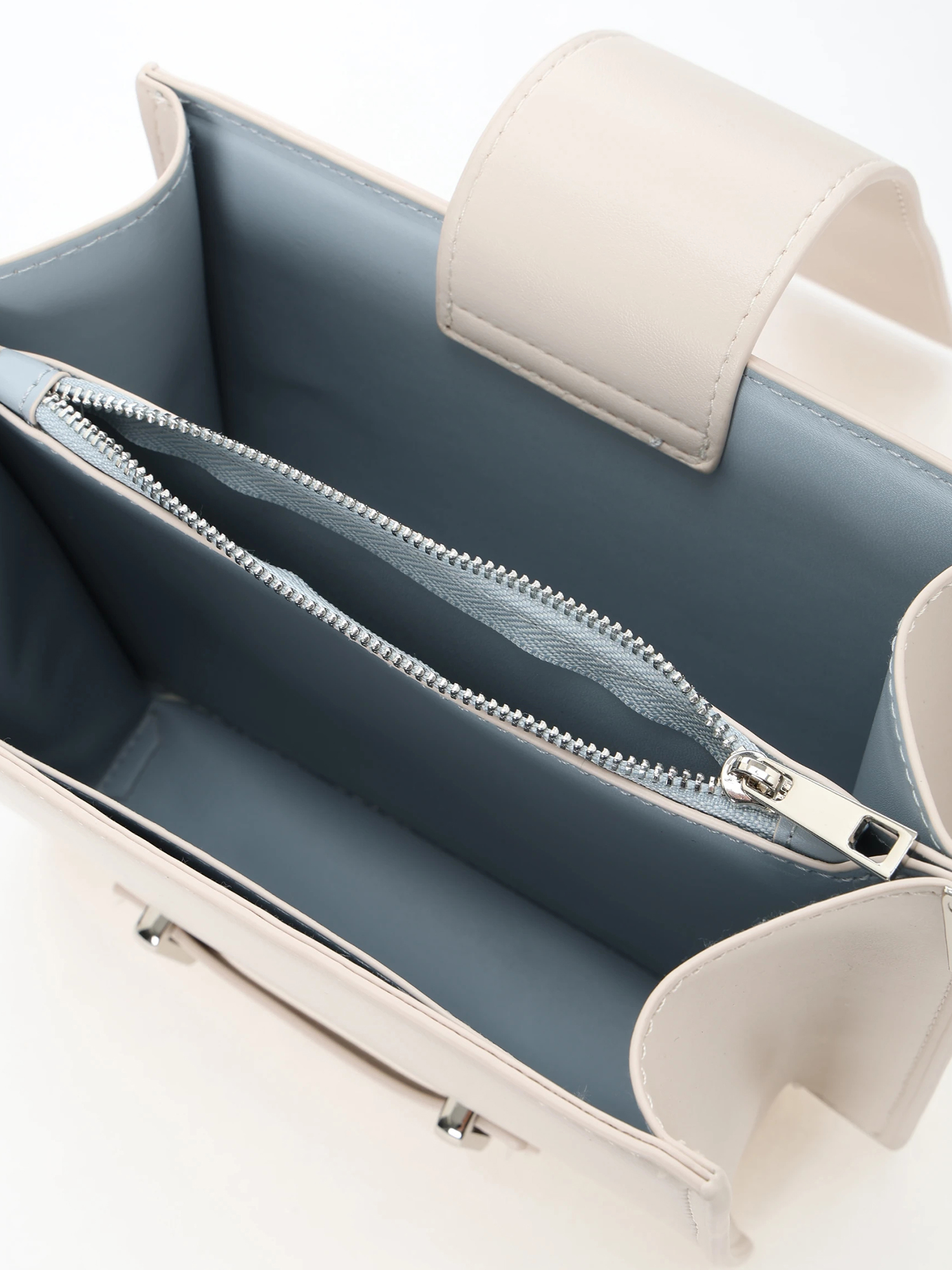 LADYMADE（レディメイド）｜ 2WAYベルトスクエアショルダーバッグ