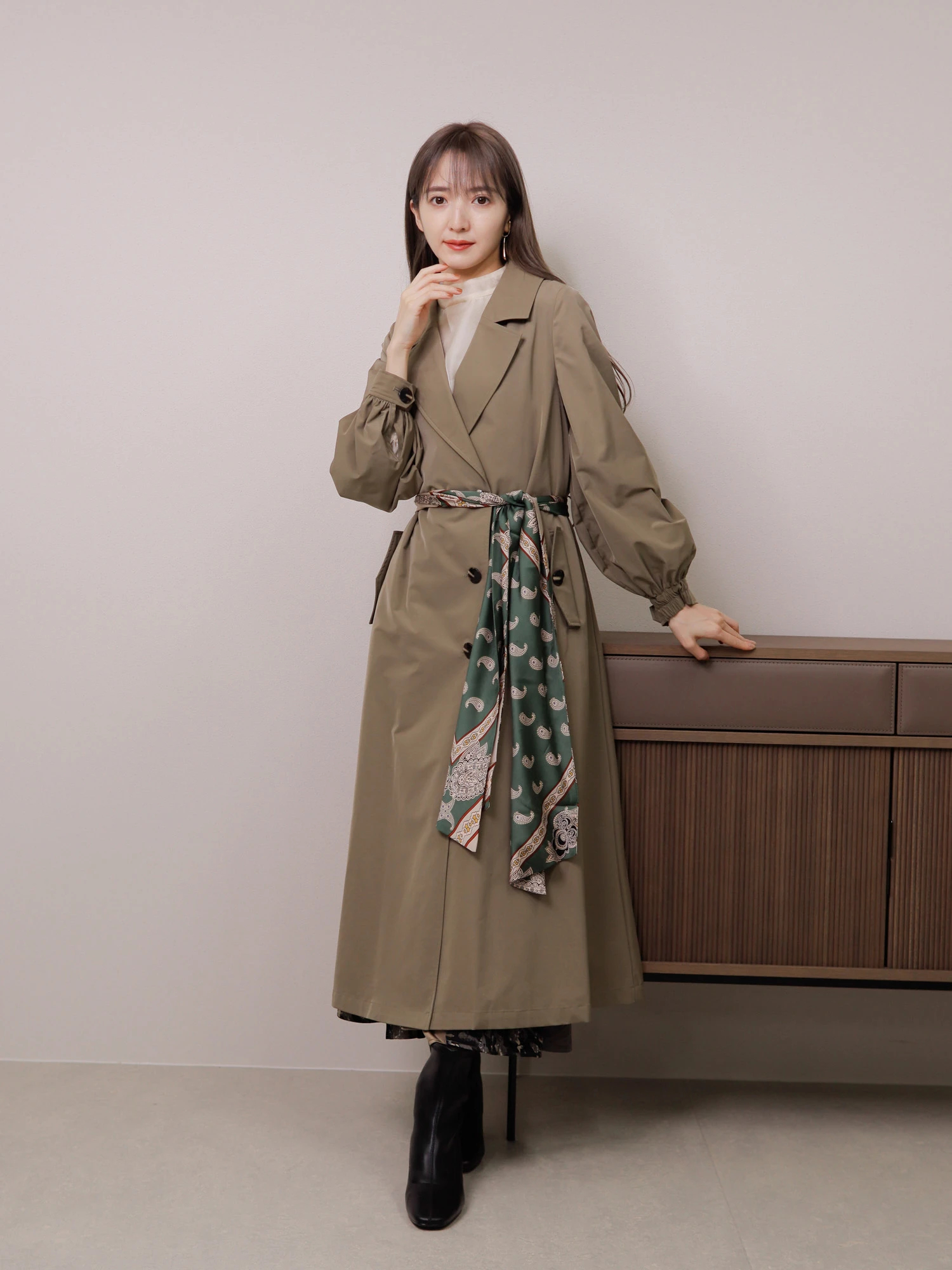 LADYMADE（レディメイド）｜ スカーフベルトフレアトレンチ アイテムの